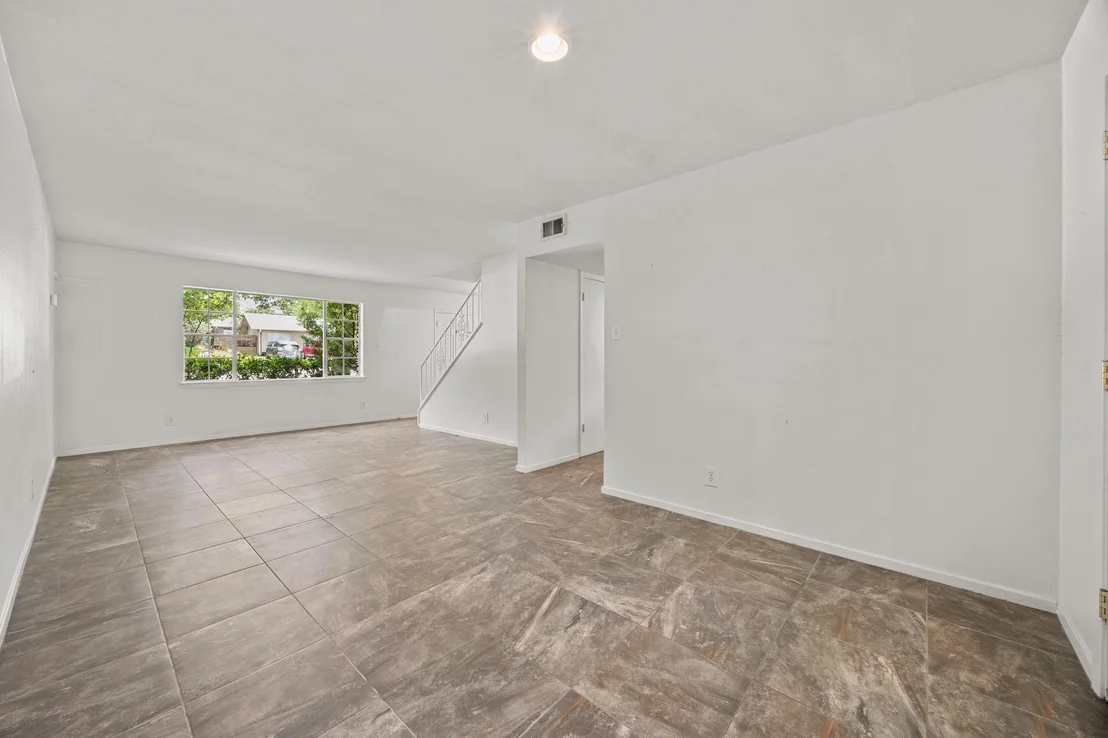 Photo of 6912 Langston DR