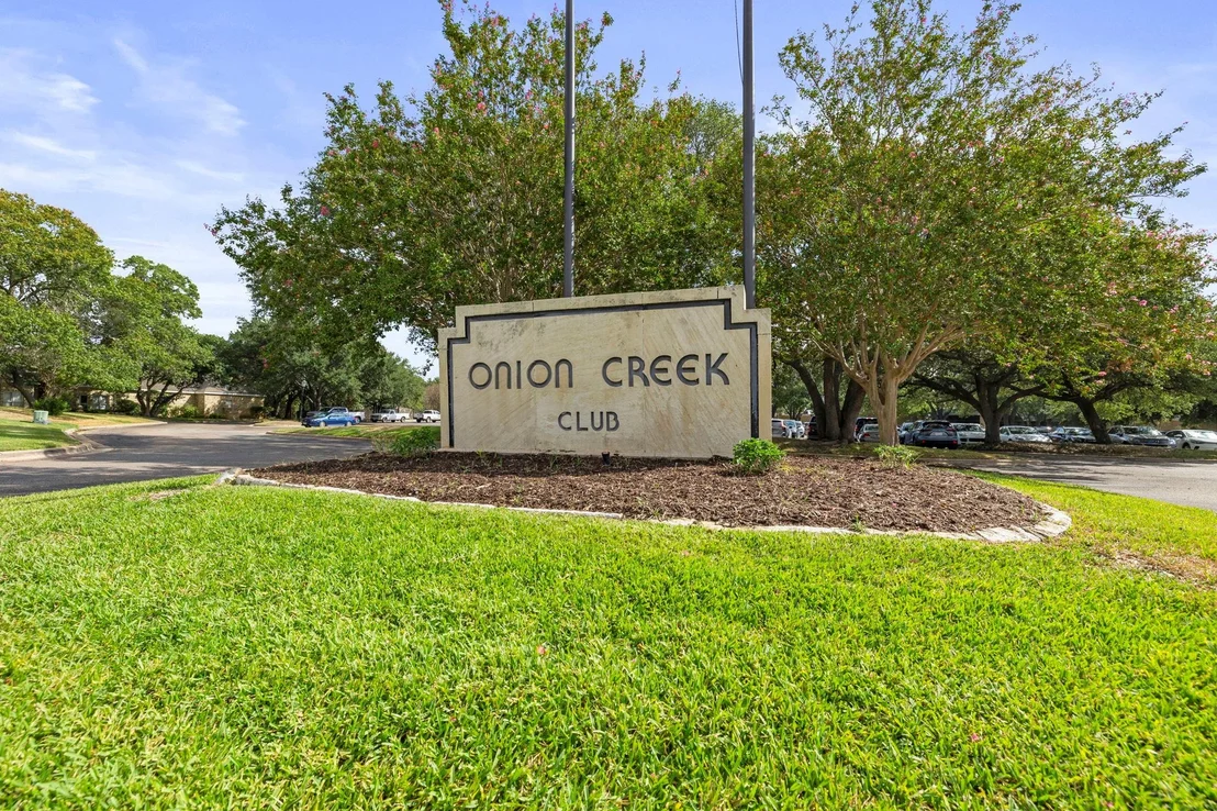 Photo of 10909 River Plantation DR