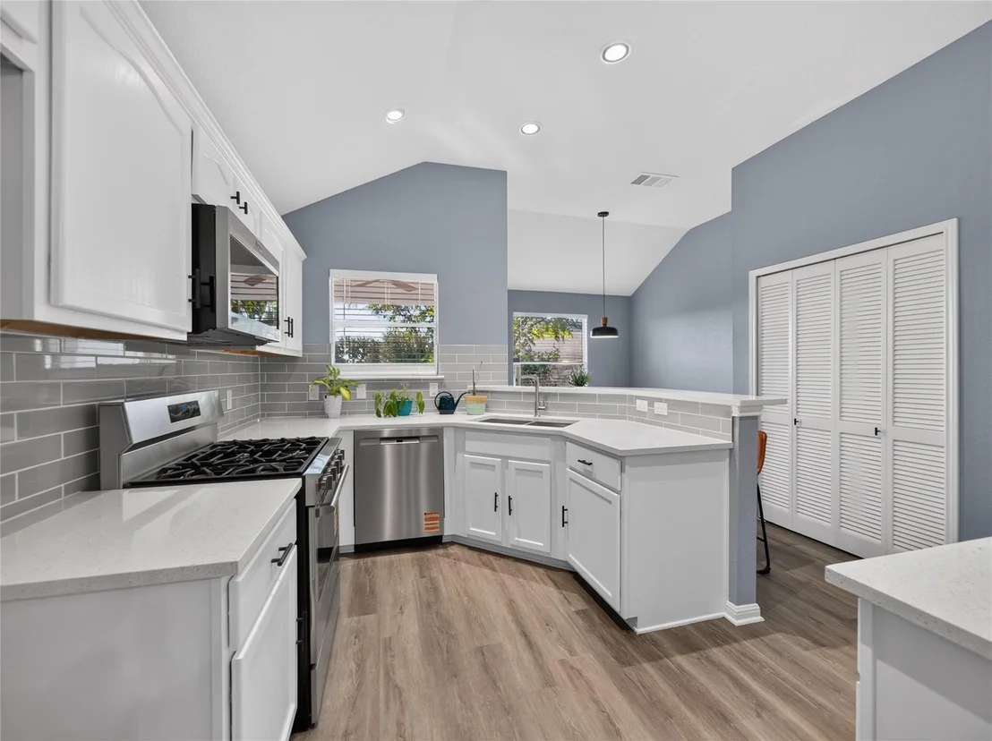 Photo of 14303 Cummins WAY