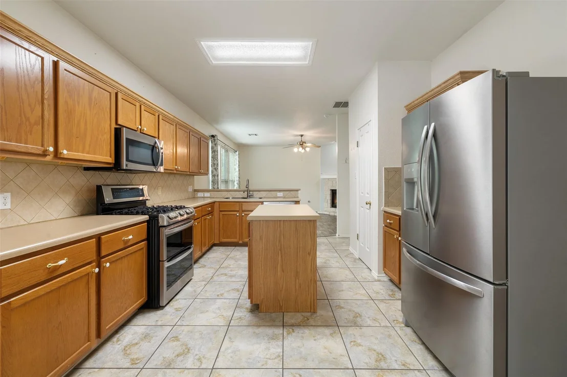 Photo of 407 N Lori CIR