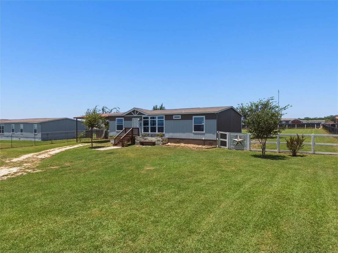 Photo of 293 Alma LN