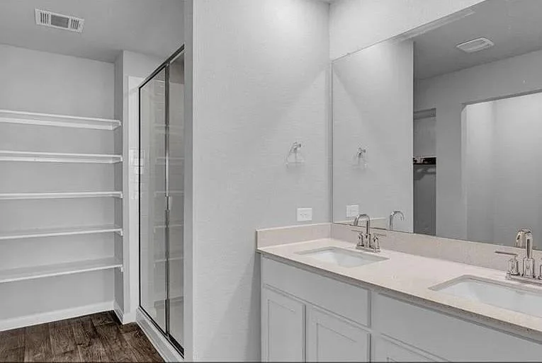 Photo of 211 Hamilton Pool LN
