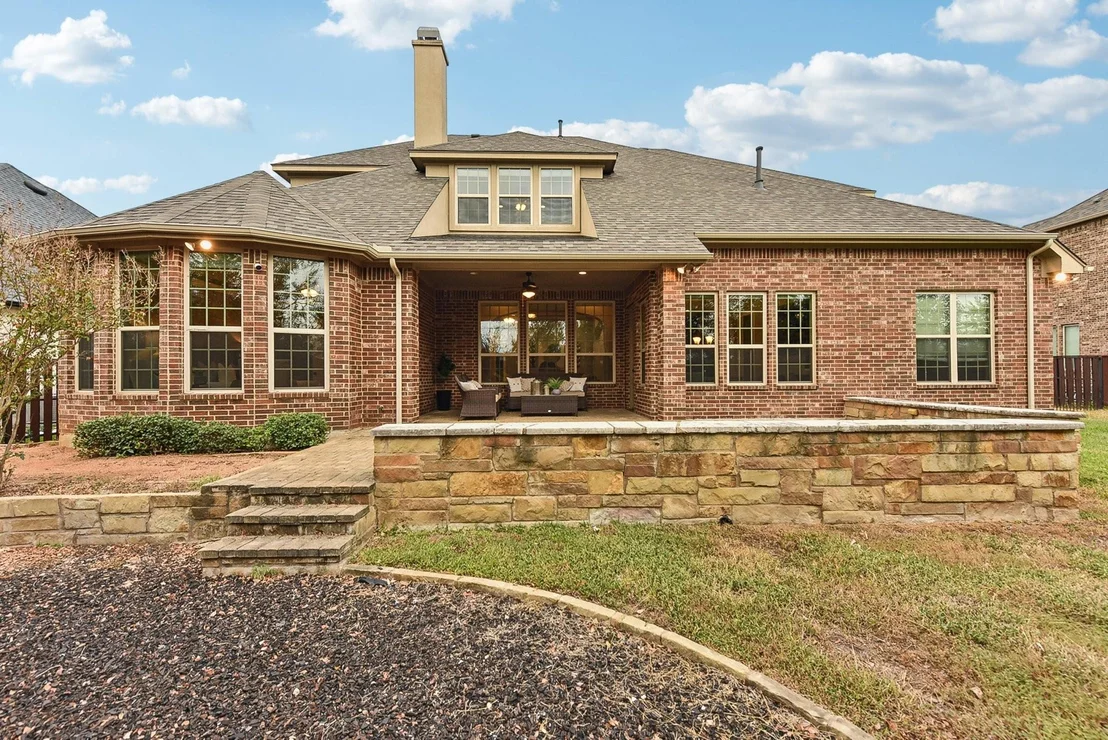 Photo of 2120 Park Place CIR
