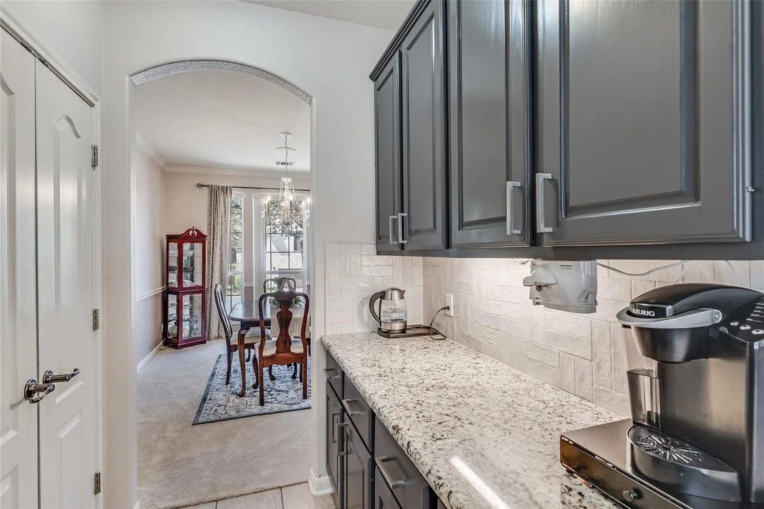 Photo of 2535 Crenshaw DR