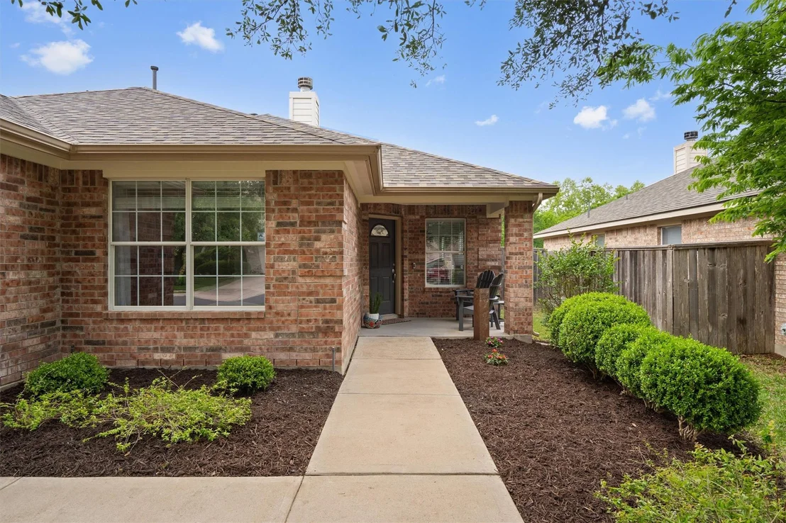 Photo of 332 Hidden Brook LN