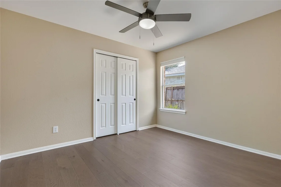Photo of 328 Hidden Brook LN