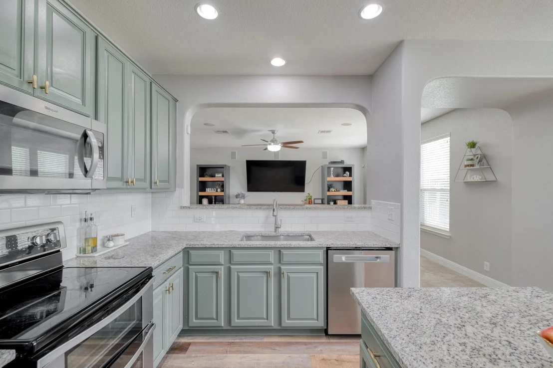 Photo of 141 Clematis CT
