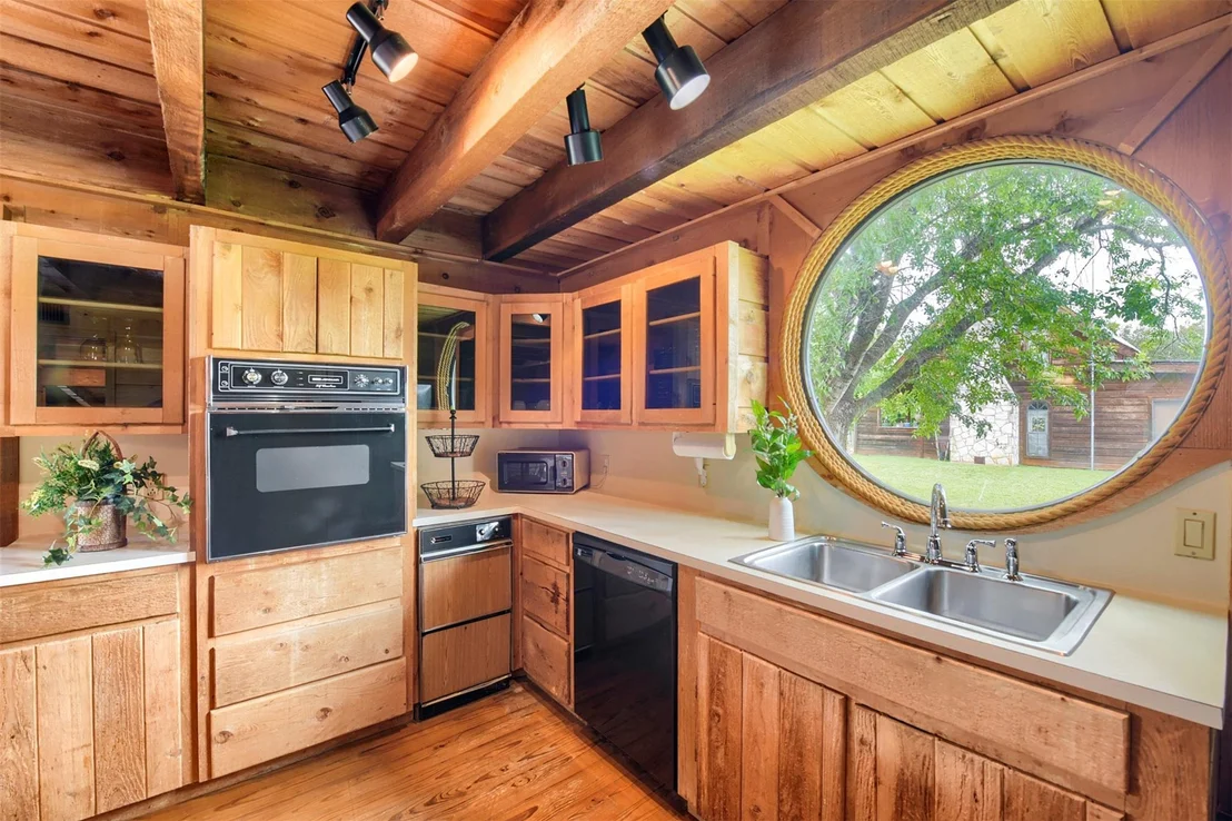 Photo of 204 Topspin DR