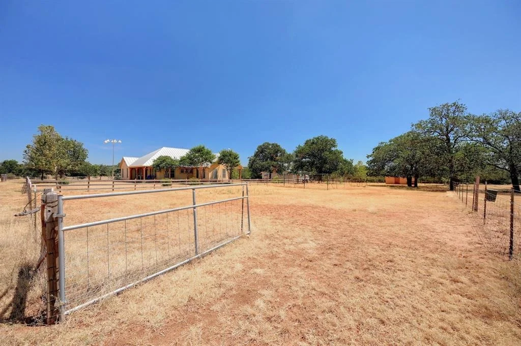 Photo of 570 Cowboy TRL