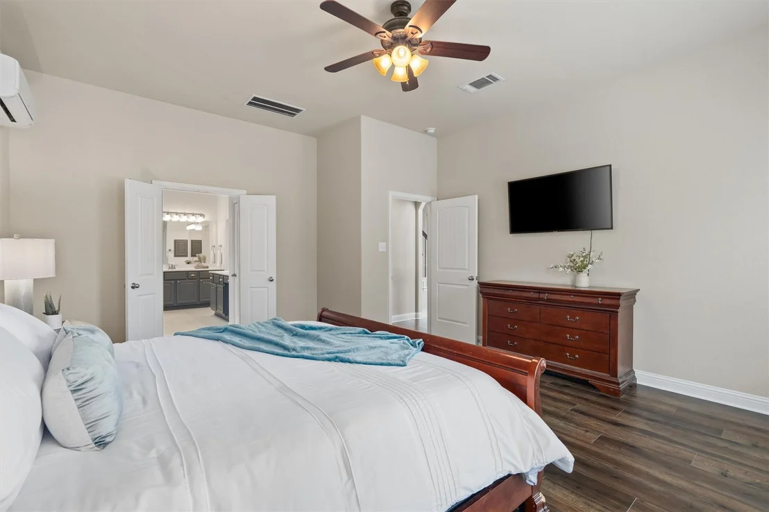 Photo of 3053 Agave LOOP