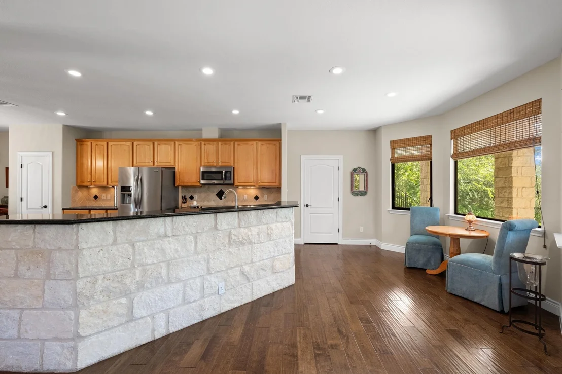 Photo of 412 Eagle