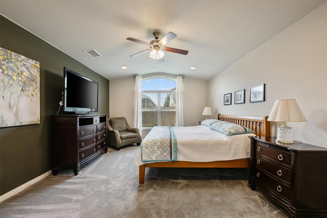 Photo of 604 Longhorn Cavern RD
