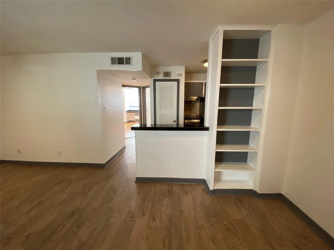 Photo of Unit 113 at 4306 Avenue A