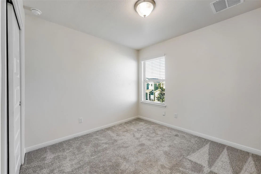 Photo of 2004 Arendale DR
