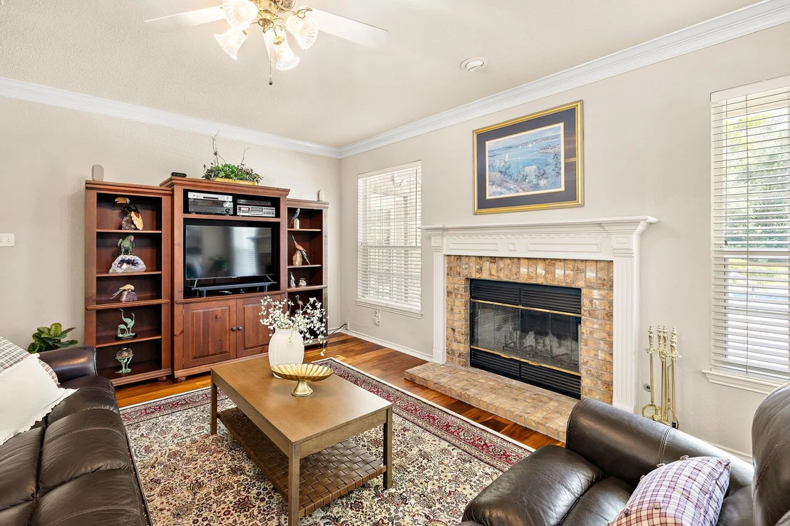 Photo of 10 Wilderness WAY