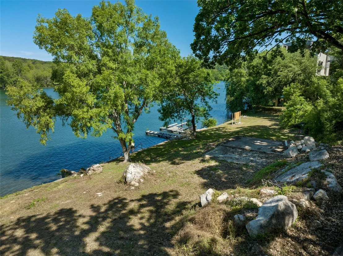 Photo of 4200 Rivercrest DR