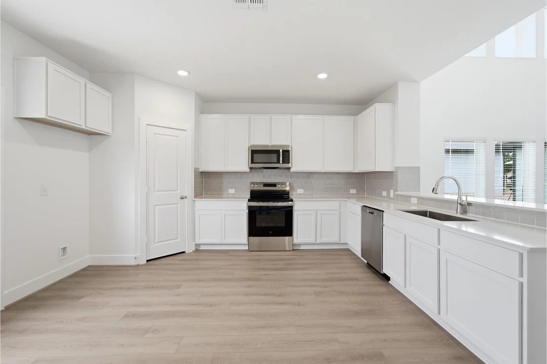 Photo of 301 Gene Ray Ave