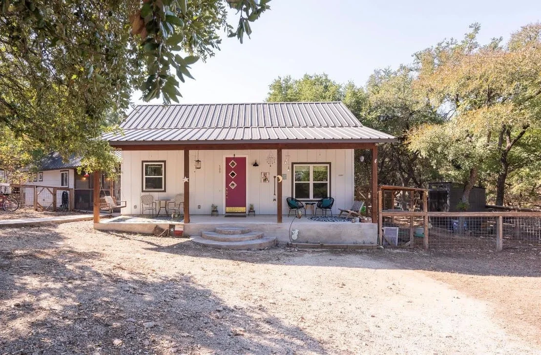 Photo of 108 Cowpoke CIR