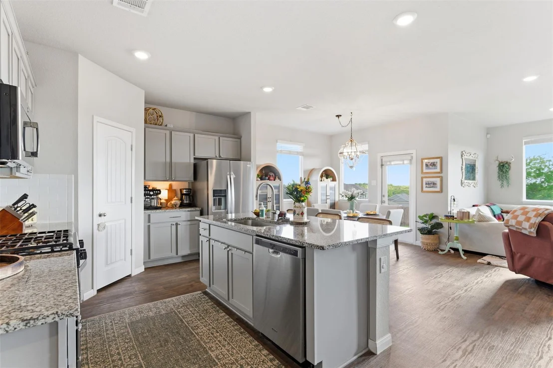 Photo of 220 Apache Plum DR