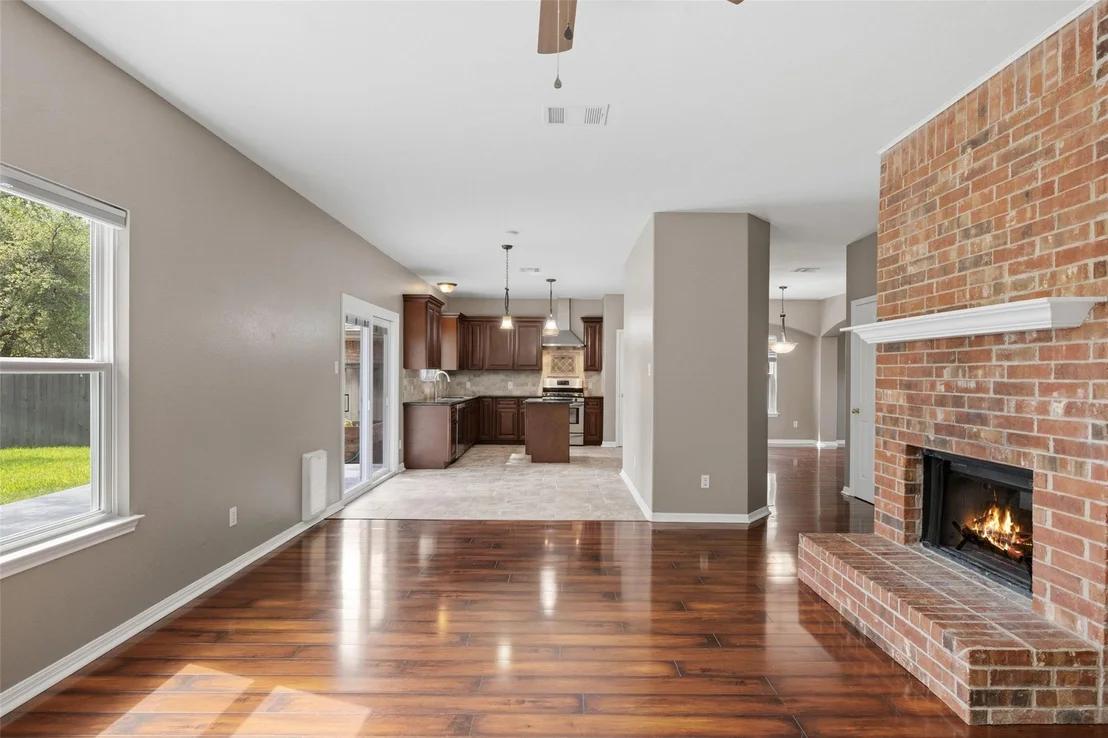 Photo of 1928 Barnett DR