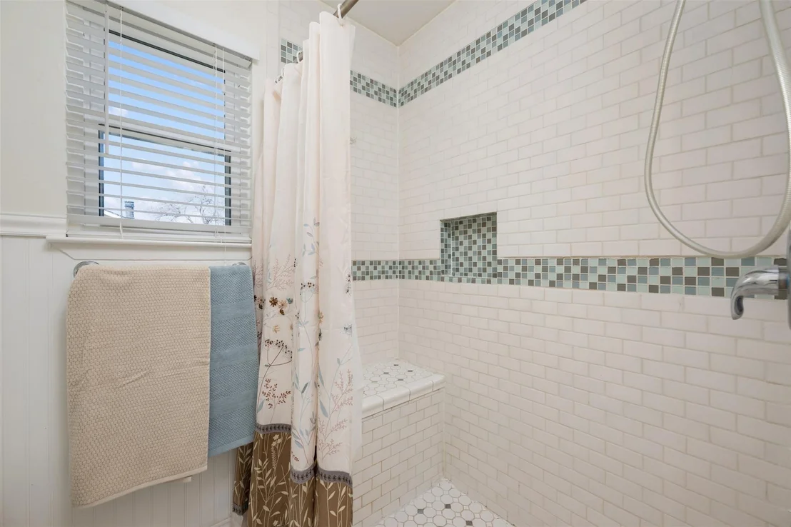 Photo of 1408 Doonesbury DR