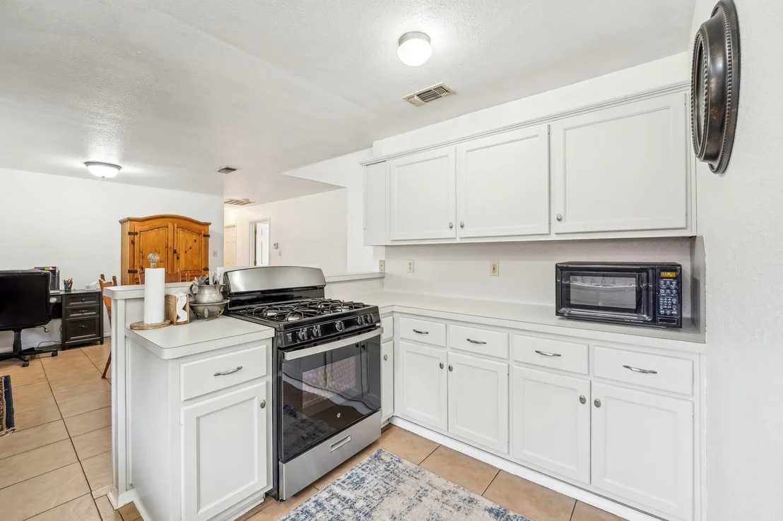 Photo of 402 Laurel ST