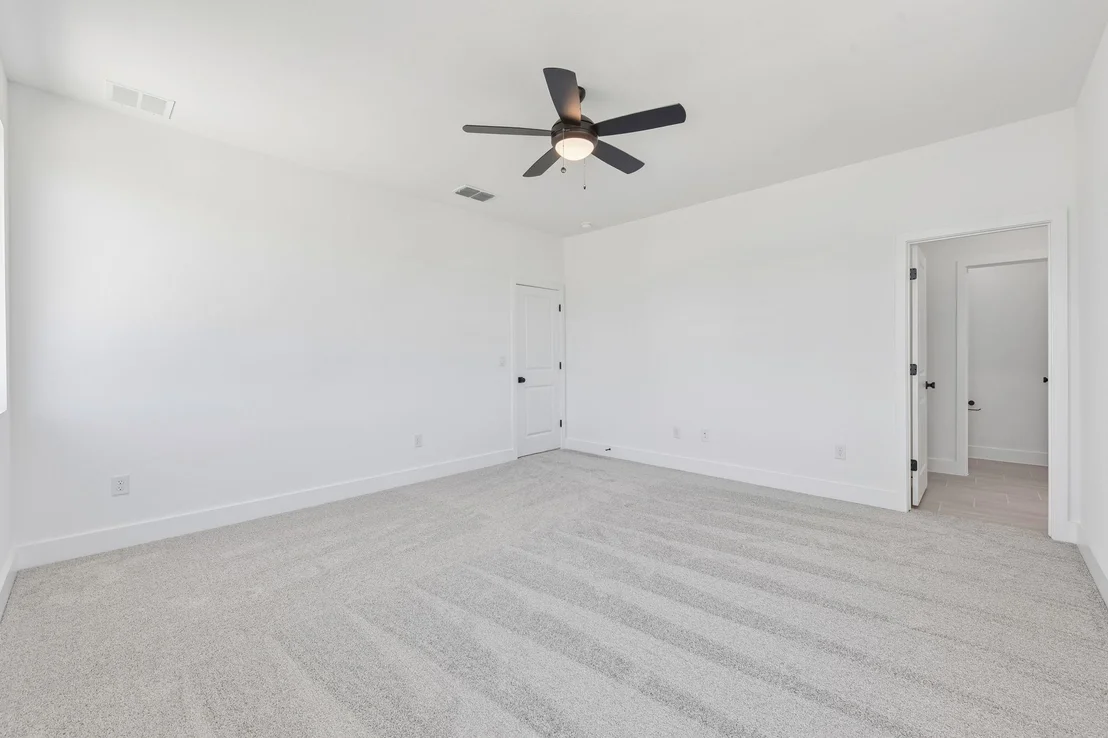Photo of 149 Maverick Ave