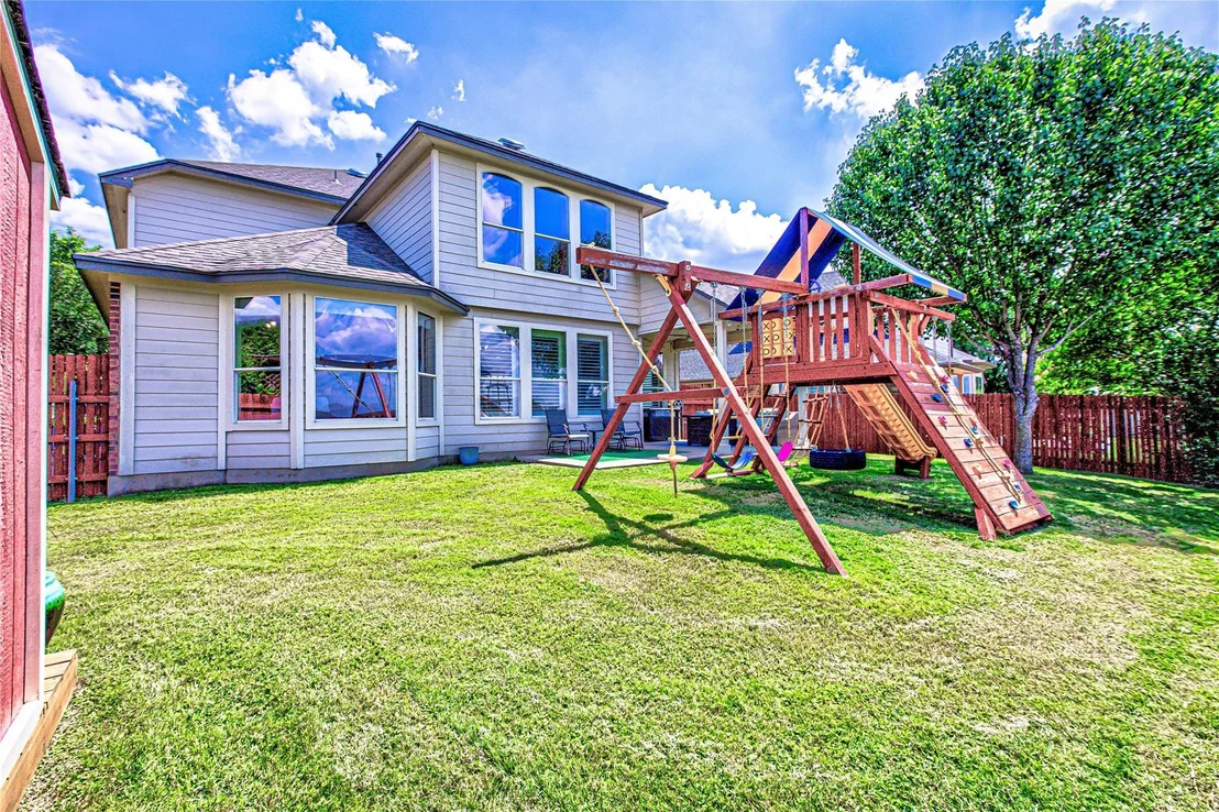 Photo of 271 Middle Creek DR
