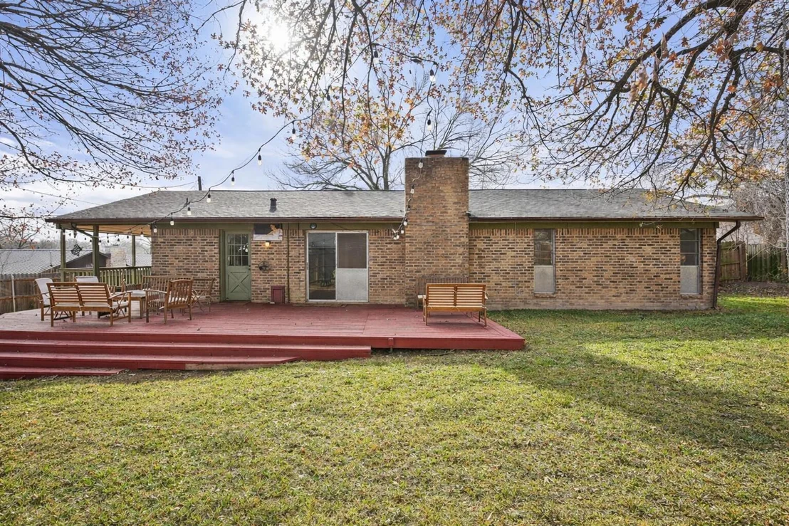 Photo of 902 Clearwater CIR