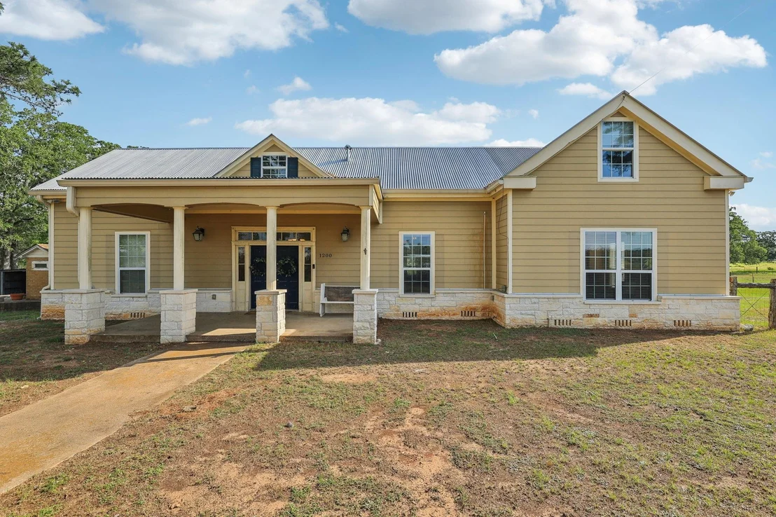 Photo of 1200 County Road 211