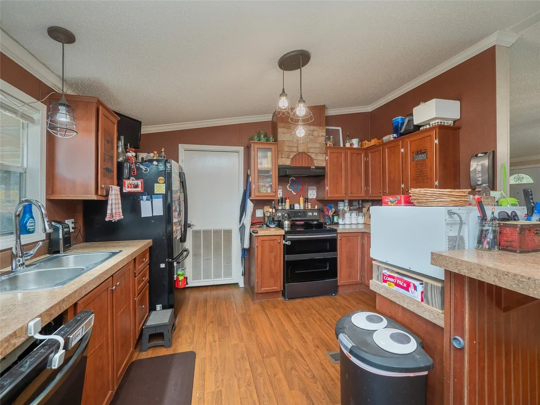 Photo of 180 Powell RD