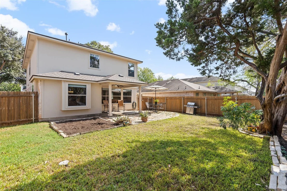 Photo of 11612 Bruce Jenner LN