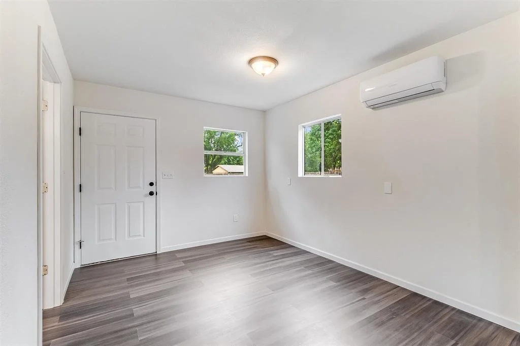 Photo of 1206 Hackberry DR