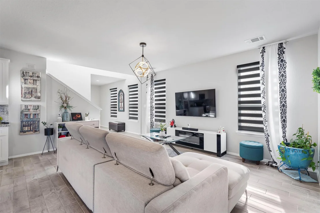 Photo of 508 Star Garnet CT