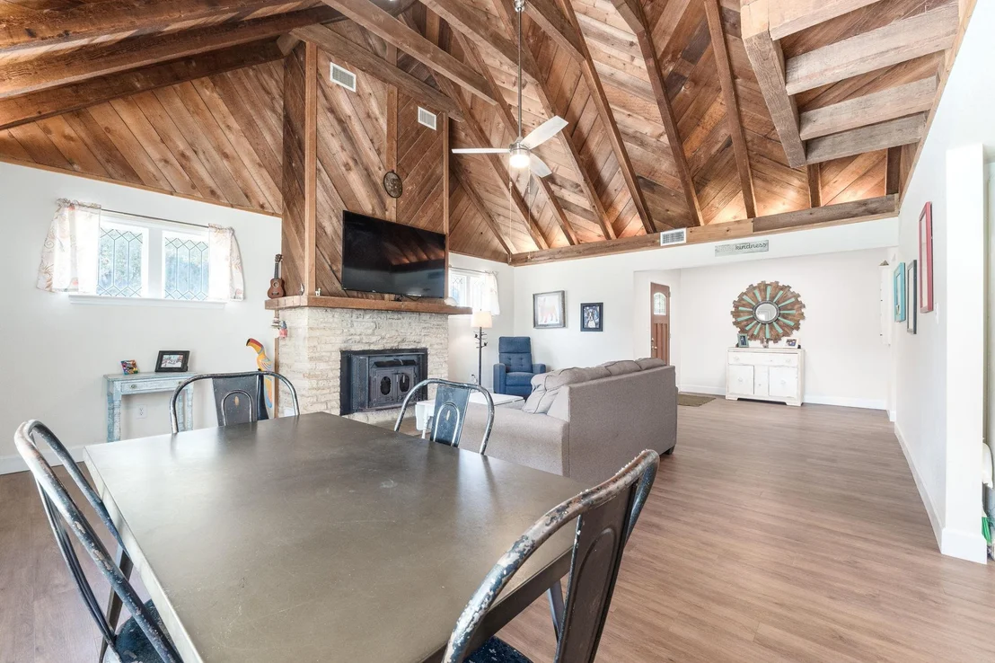 Photo of 2742 County Road 111