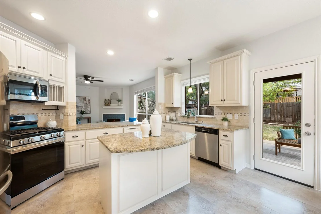 Photo of 12536 Canyon Glen DR