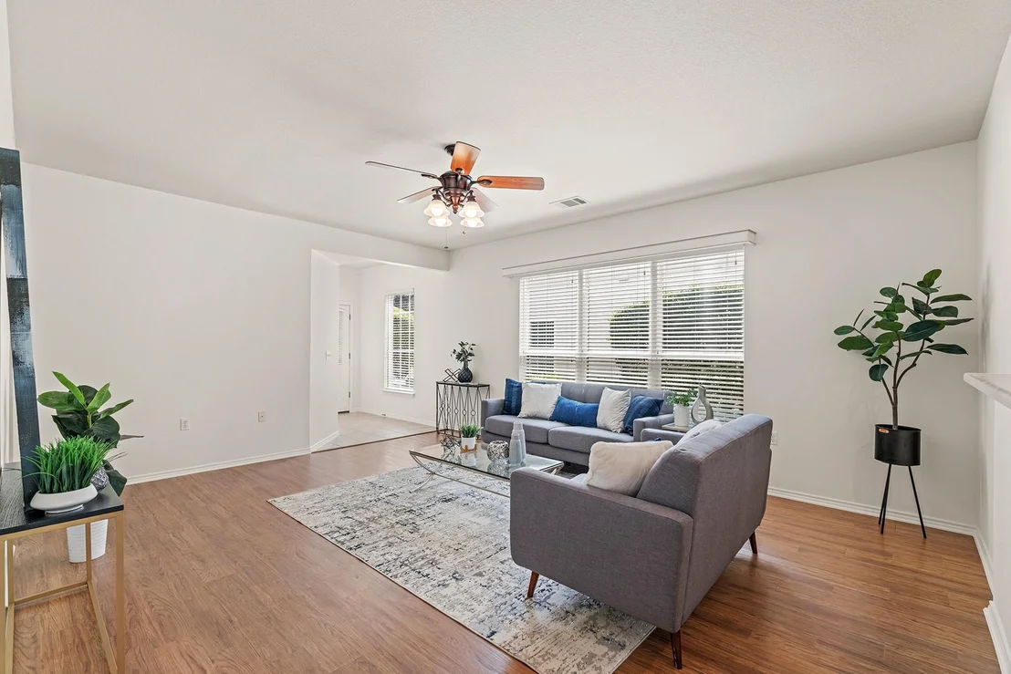 Photo of 208 Crockett LOOP