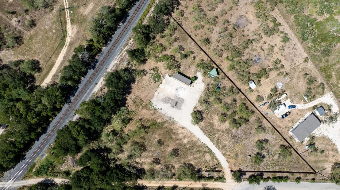 Photo of 1415 Barth RD