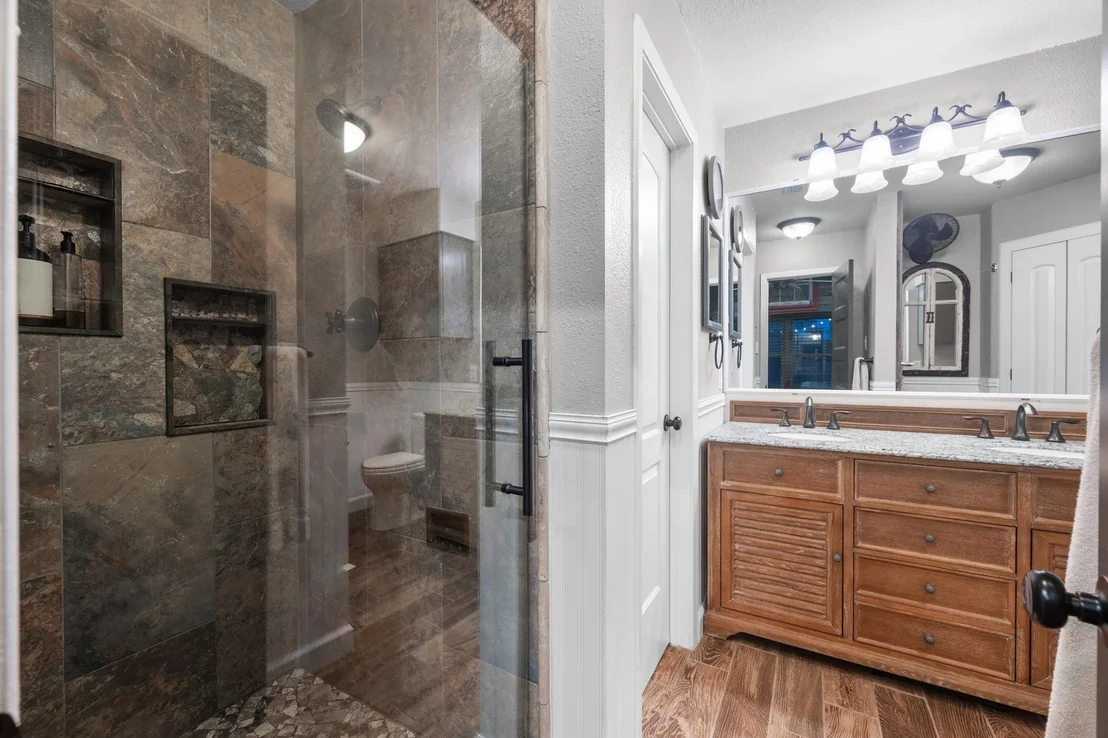 Photo of 805 Angleton CV