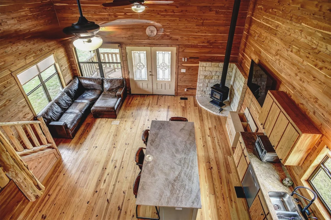 Photo of 323 CR 446
