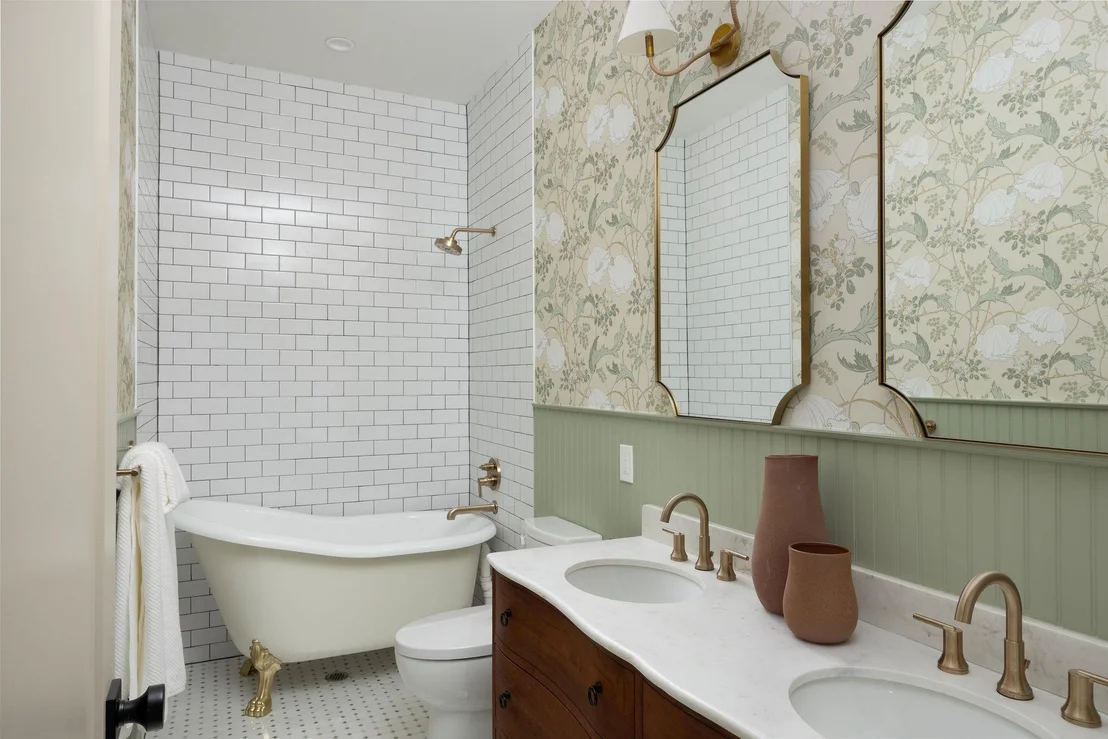 Photo of 1110 Travis Heights BLVD