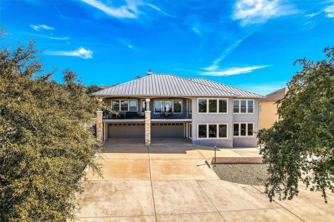 Photo of 610 Deckhouse DR