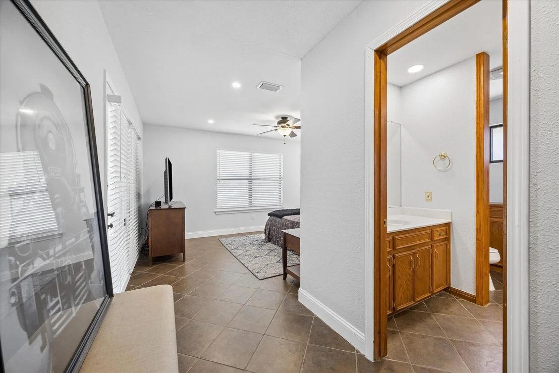 Photo of 208 Maple DR