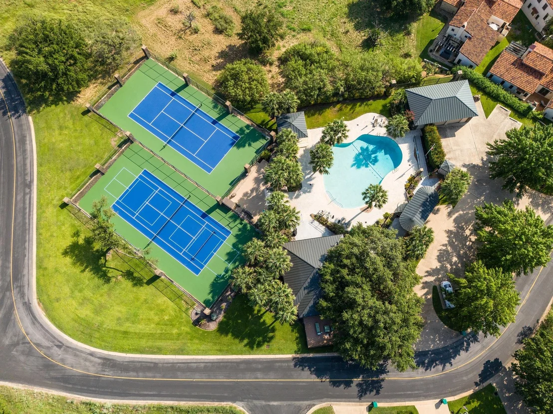Photo of 210 Long Mountain DR