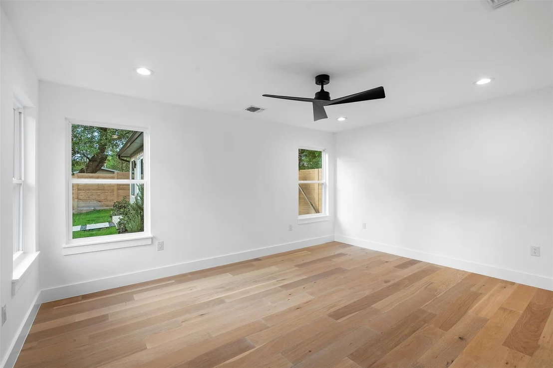 Photo of 4906 Enchanted LN