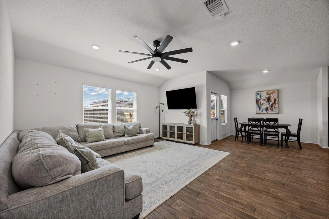 Photo of 325 Granary DR