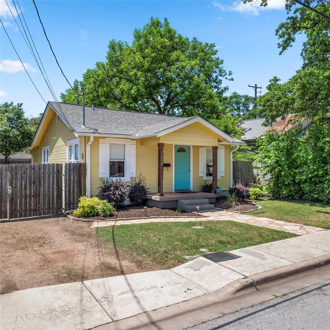 Photo of 1208 Cedar Ave