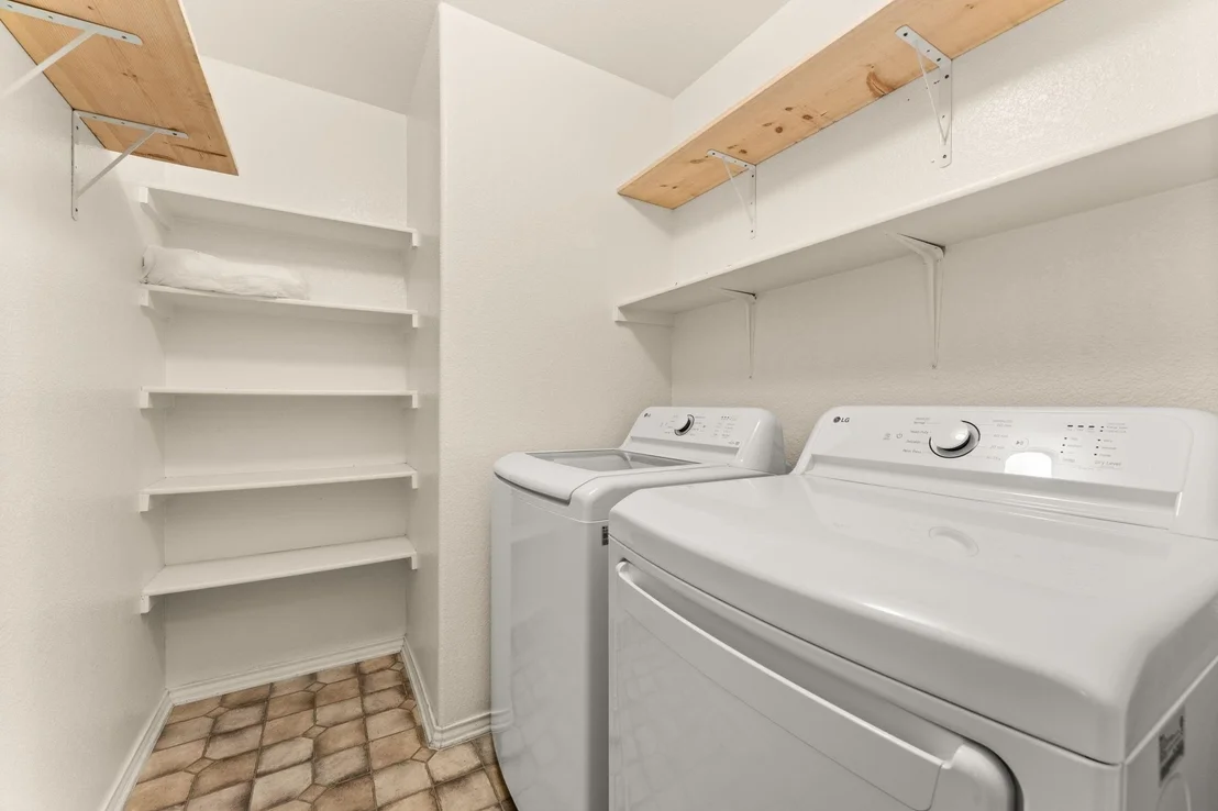 Photo of 2125 Nogales TRL