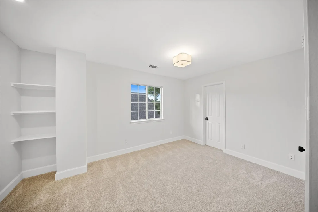 Photo of 2900 Phoenix WAY