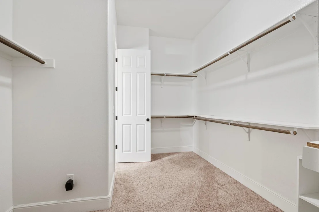 Photo of 1018 Valley View DR